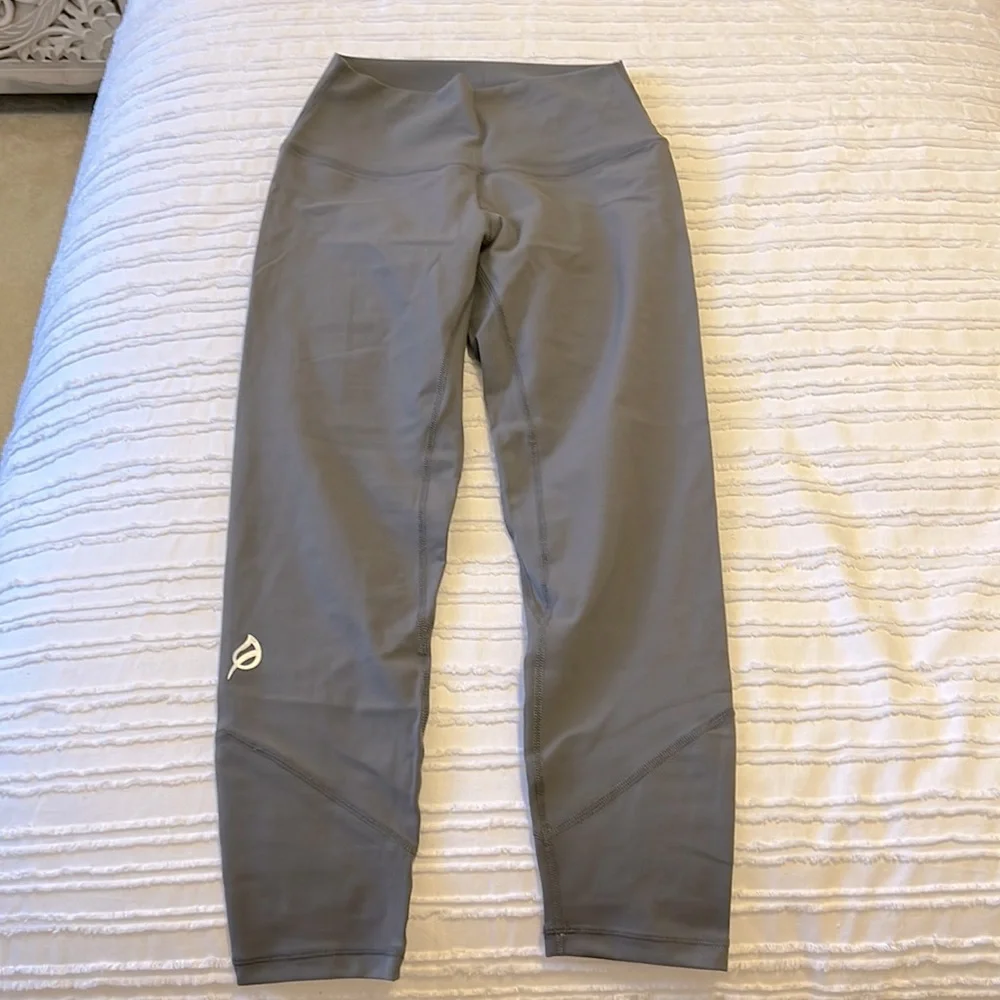 P’tula grey crop leggings - Picture 1 of 4